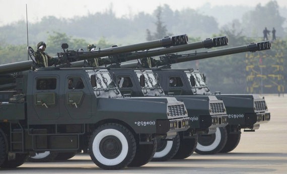 Vũ khí Trung Quốc trong Lễ duyệt binh của Myanmar.